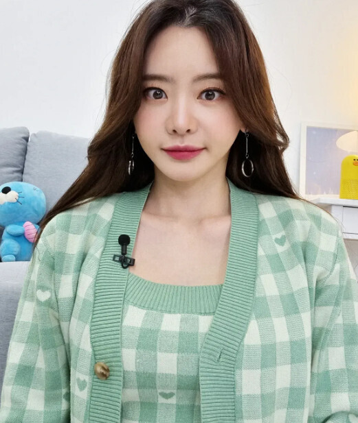 서유리 눈물 로나유니버스 대표 사임 서유리 프로필