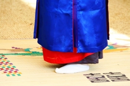  8년간 32억 뜯어낸 초등동창  원주 무당 무속인 누구 신상 분식집