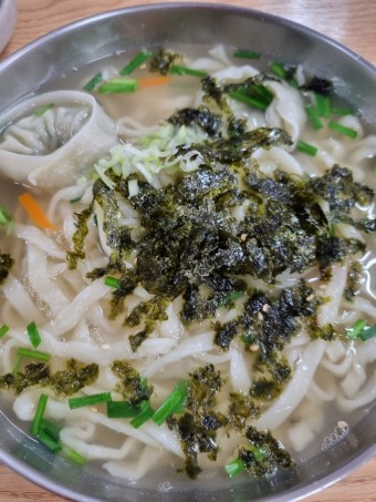 4000원 칼국수