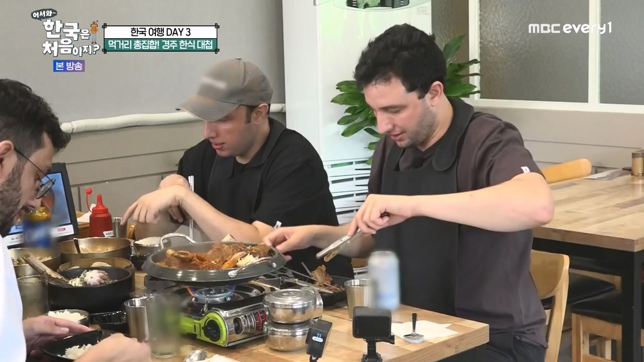 어서와 한국은 처음이지 시즌2.E287.231103p-NEXT.mp4_20231103_211510.662.jpg