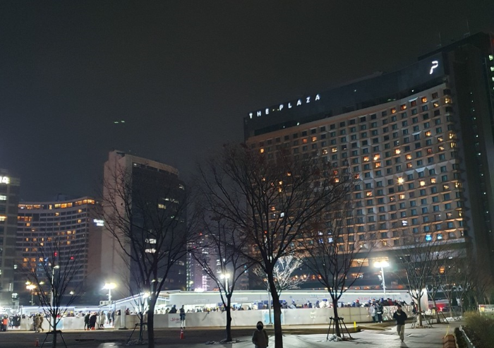 스케이트장 전경 사진