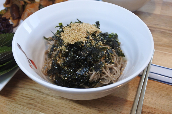  고메공방 들기름 막국수 간편하고 맛있네요!