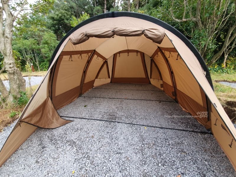 텐트 내부1