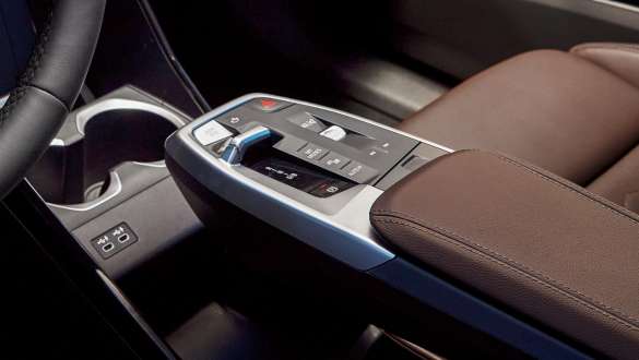 BMW iX1 디자인 제원 가격 견적 편의사항 기능