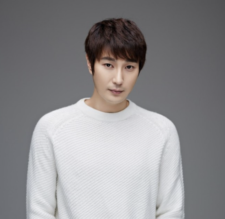  배우 조성윤 프로필 나이 데뷔 뮤지컬 작품 활동 학력 인스타 MBTI