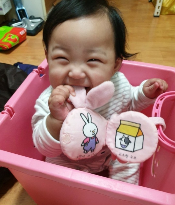  16개월 입양아 학대사망 사건을 아시나요? 국민 청원 해주세요, 조두순 이상의 살인마에요.