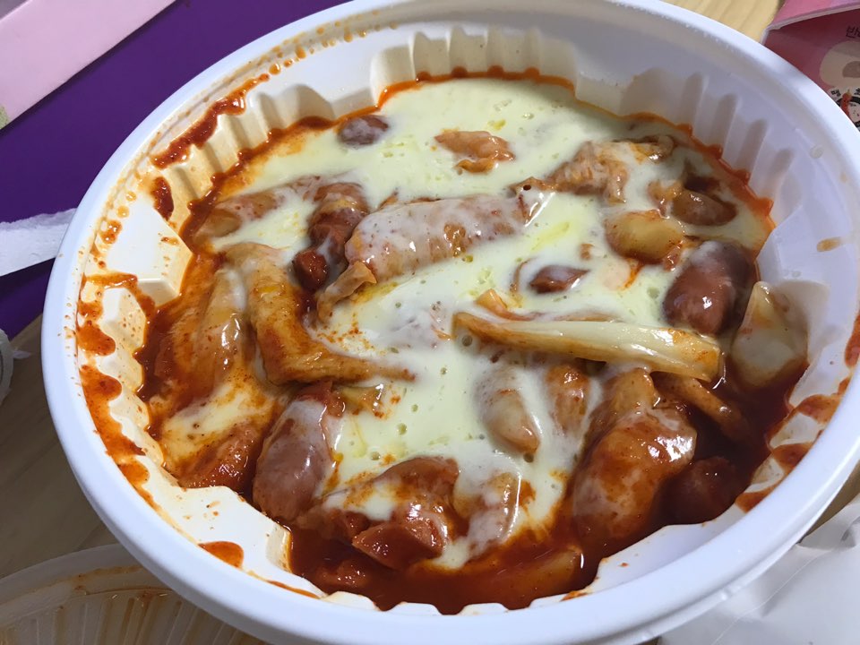  분식 매운맛의 최고 배달음식 - 엽기떡볶이