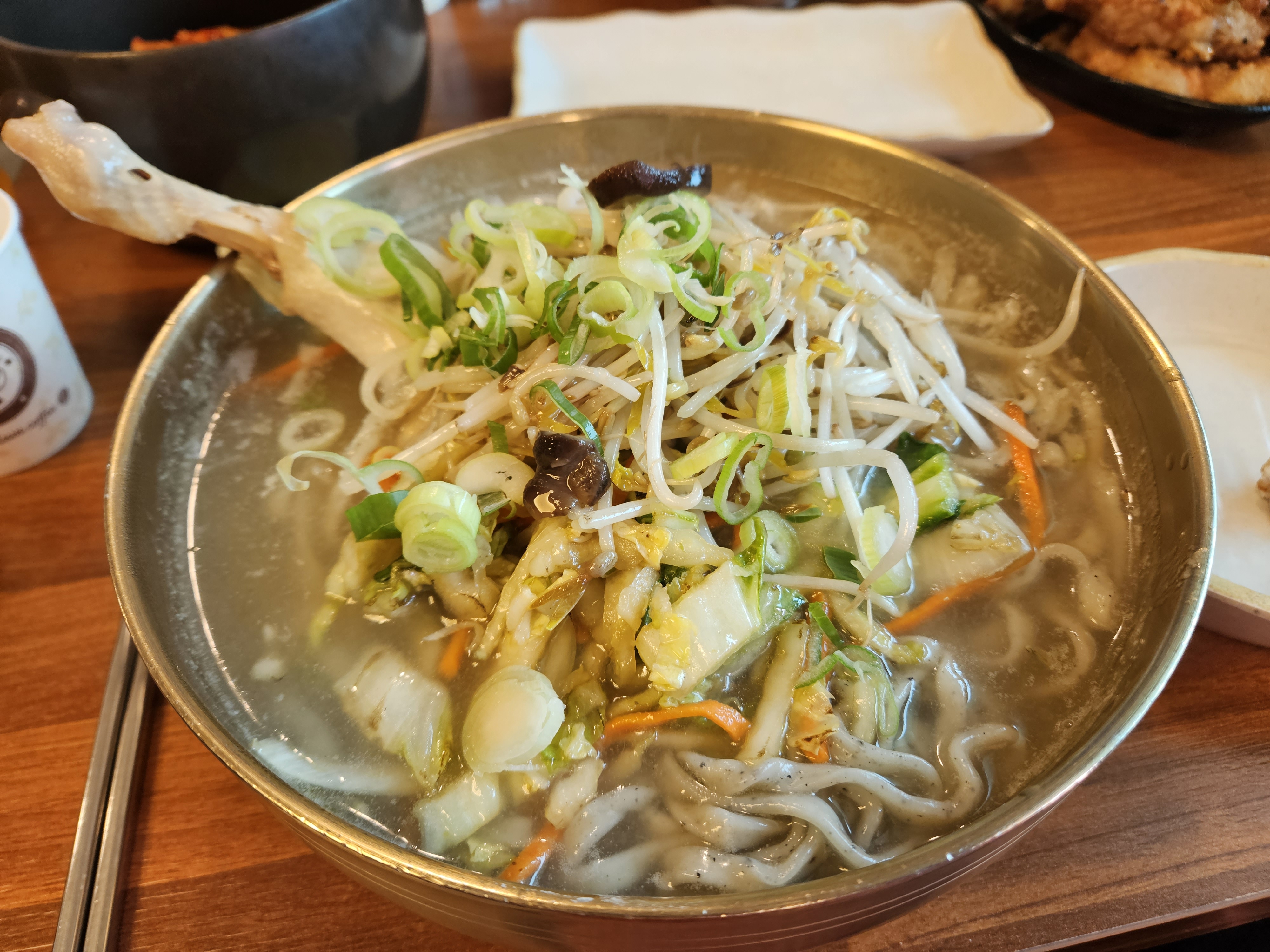 청춘면가 닭칼국수 :: 서오릉 맛집 - 1. 청춘면가 :: 닭칼국수 맛집 - 청춘면가 메뉴 및 영업시간 안내 청춘면가 닭칼국수 :: 서오릉 맛집 - 1. 청춘면가 :: 닭칼국수 맛집 - 청춘면가 메뉴 및 영업시간 안내