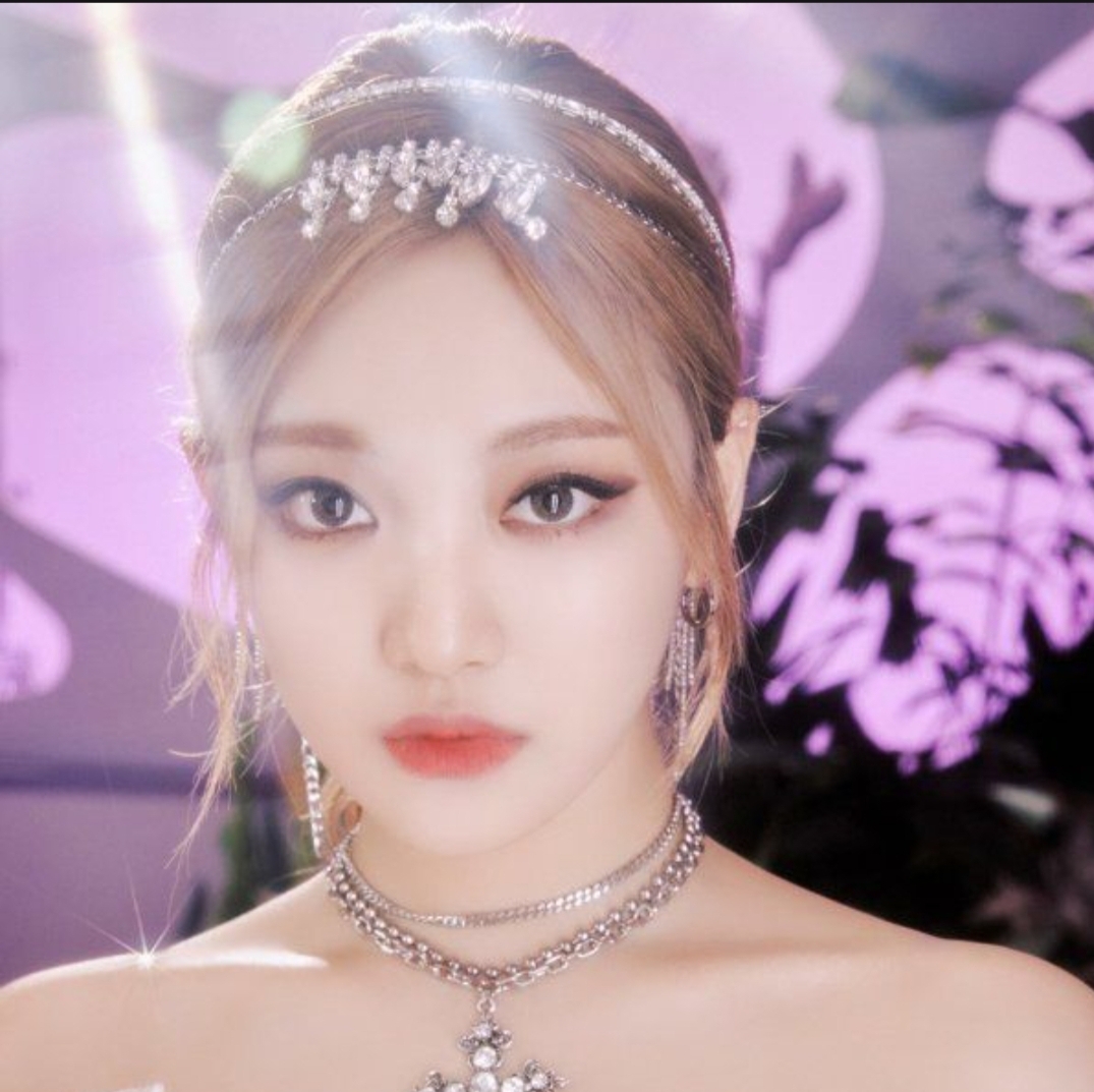  에스파 닝닝 “오른쪽 눈 거의 보이지 않아” 깜짝 고백