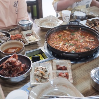 갈치랑해물이랑 이미지