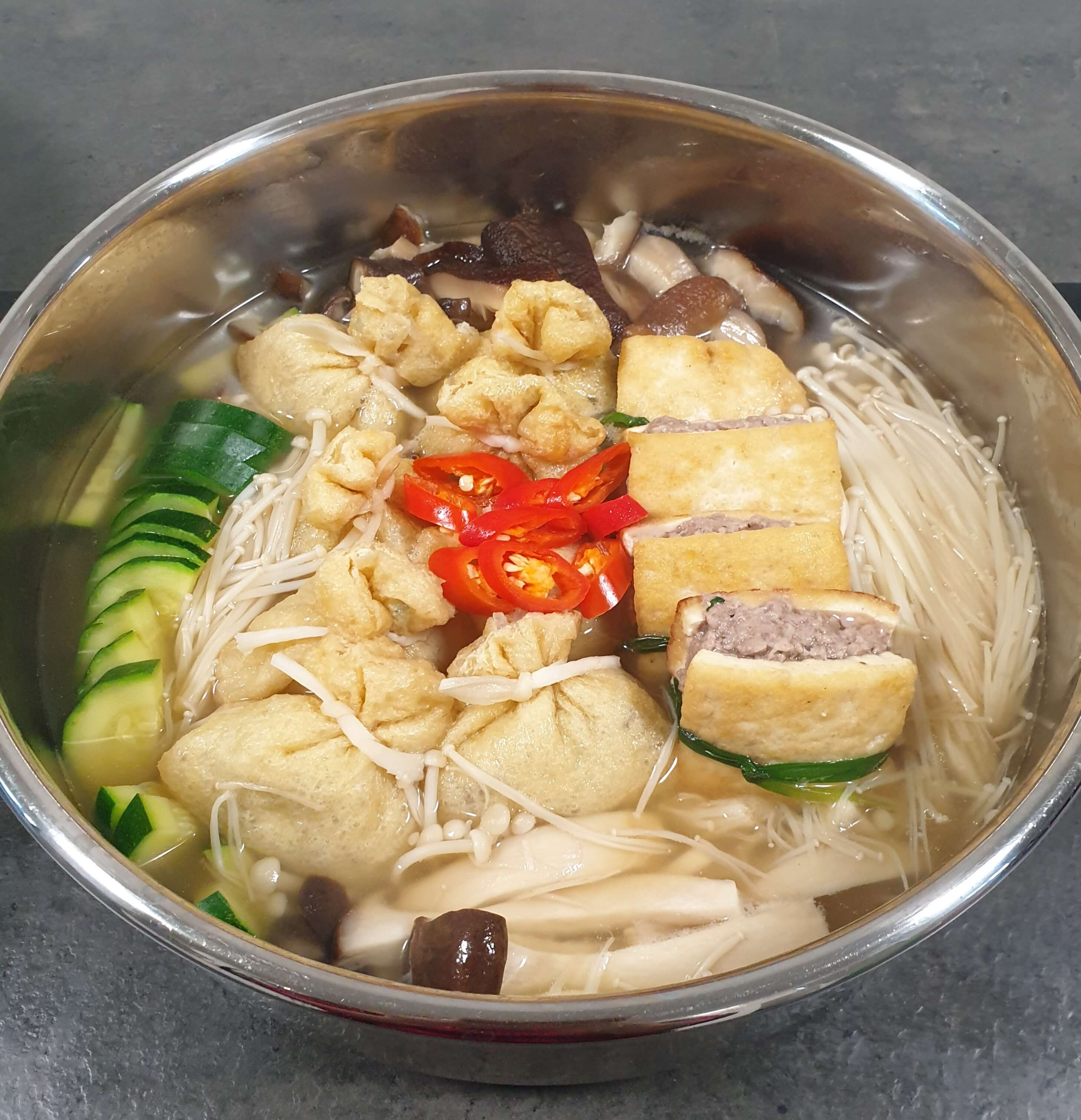  유부전골 끓이기/ 고기 품은 두부전골 끓이기