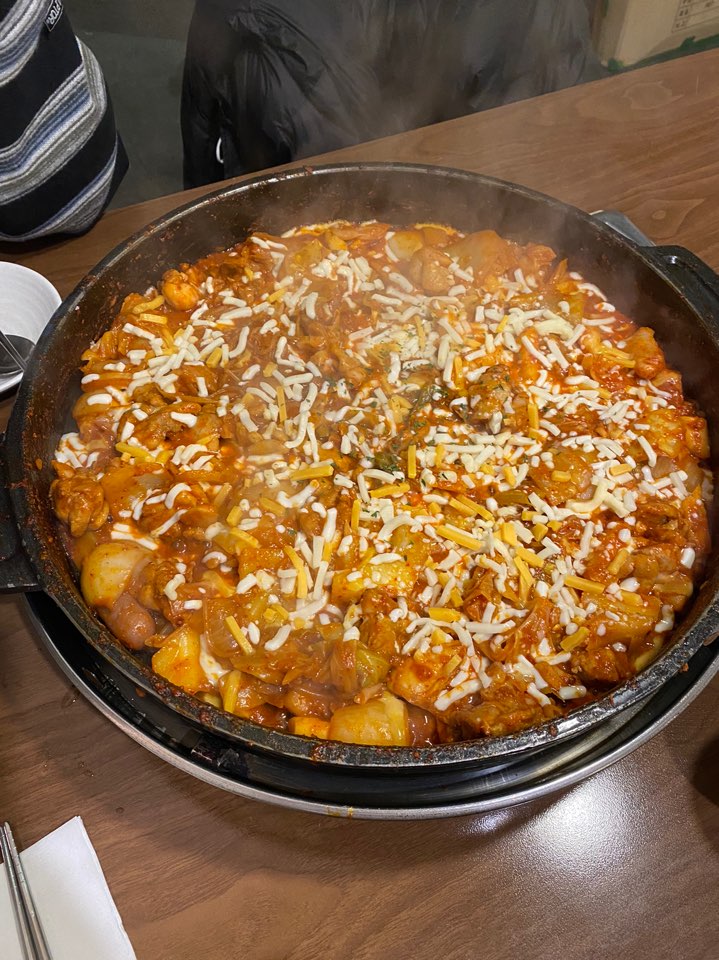  석촌호수 송리단길 닭갈비 맛집 소소한 리뷰