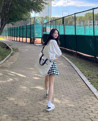  강민경 부친·친오빠, 부동산 사기 혐의 피소