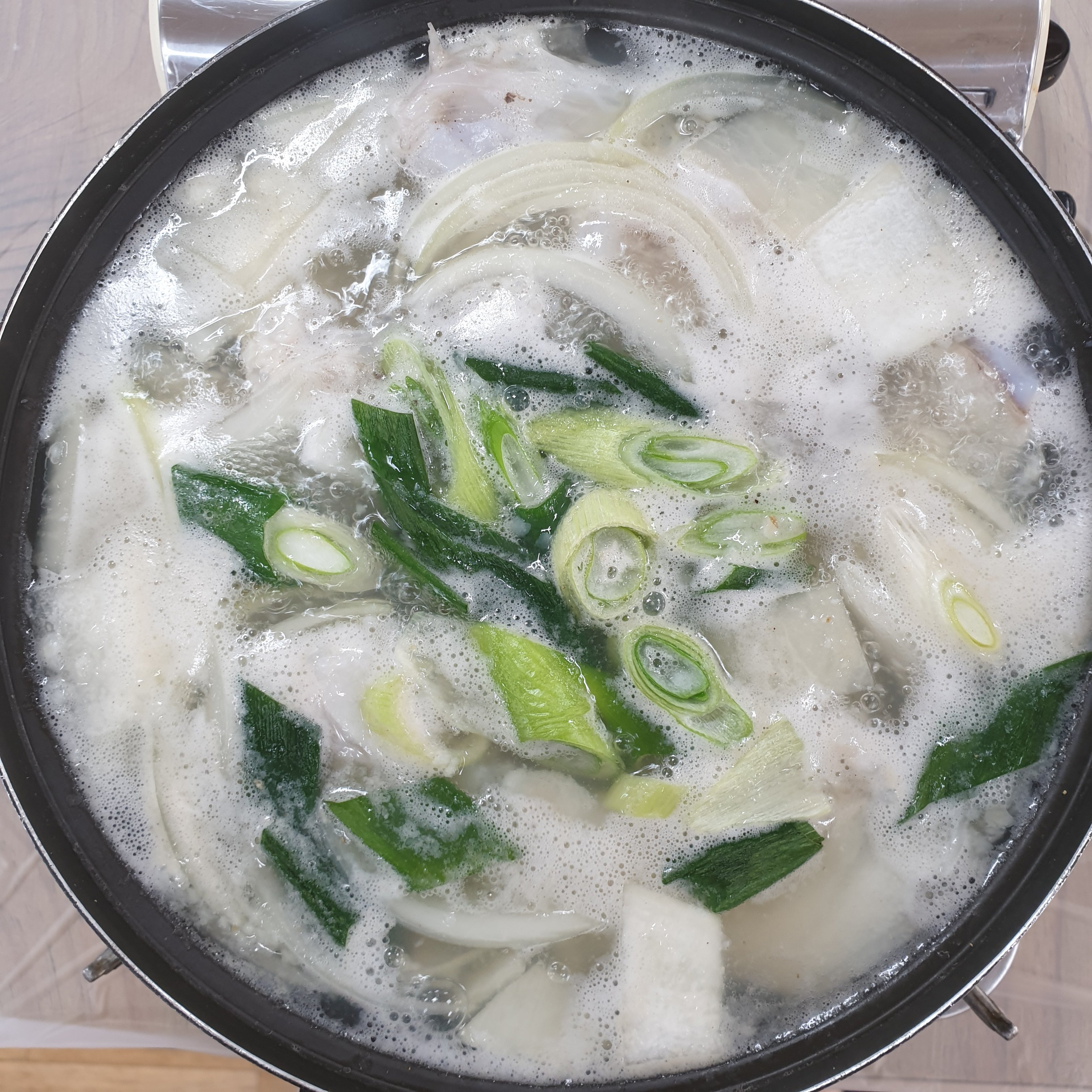 속초곰치국 이미지