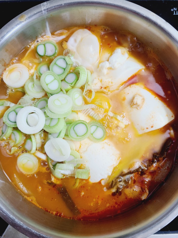  요리책 따라하기 쉰네번째 요리  김치순두부찌개