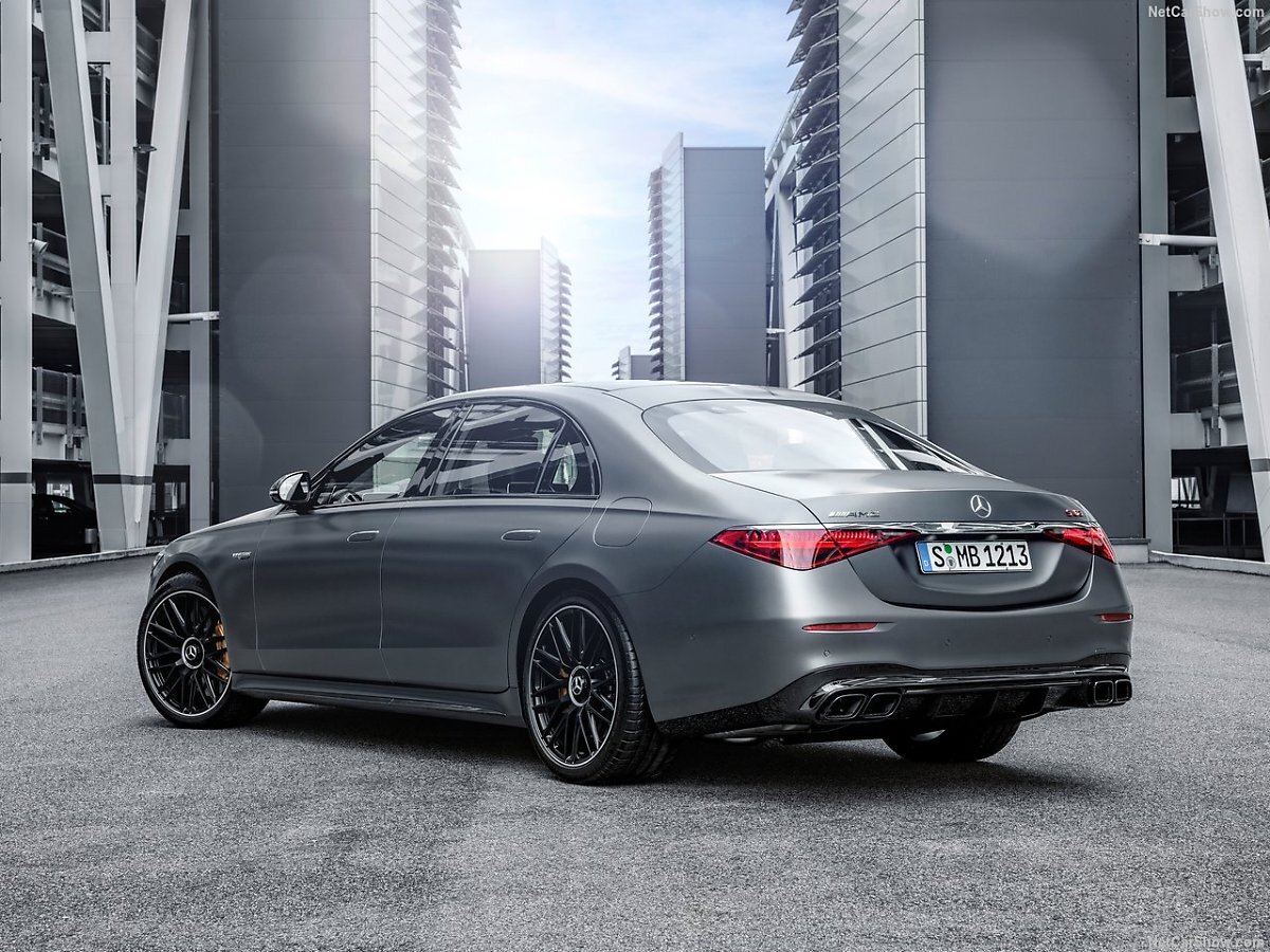  벤츠의 신형 스포츠카 S63 AMG
