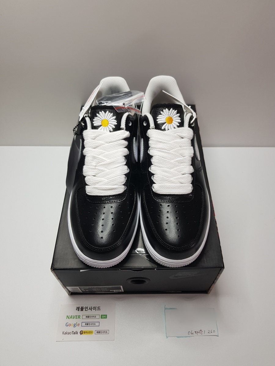  [NIKE] 나이키 X 피스마이너스원 에어포스1 파라노이즈 검흰 얼리 액세스 드로우 피마원 (OG공장) 실사진입니다.