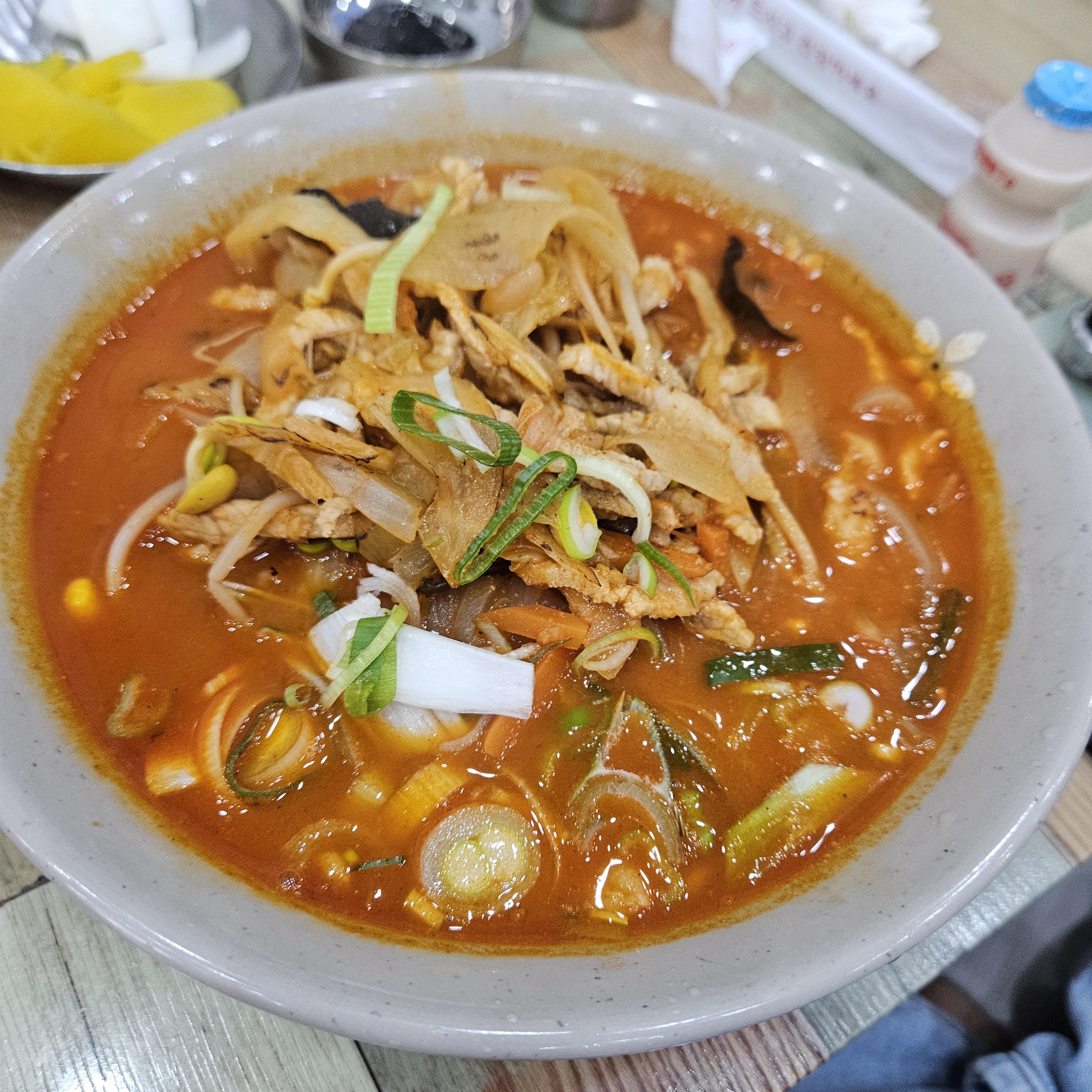 Goraeseong (고래성) 3