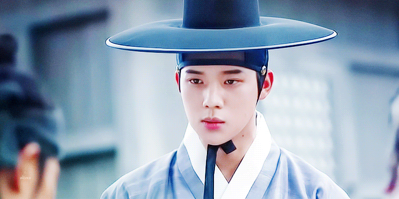 더쿠 - E09 성남청하.gif