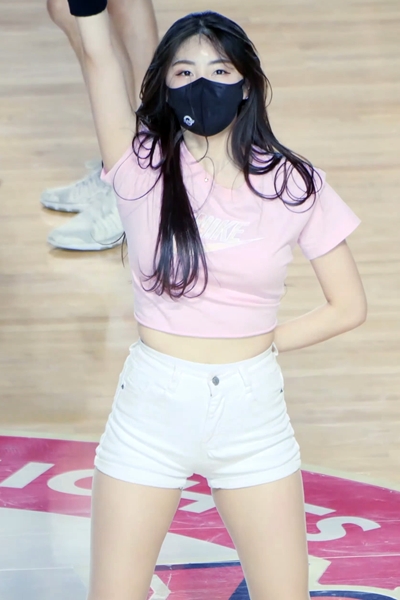 묵직한 무브먼트 핑크 티셔츠 안지현 치어리더 An Jihyeon Cheerleader