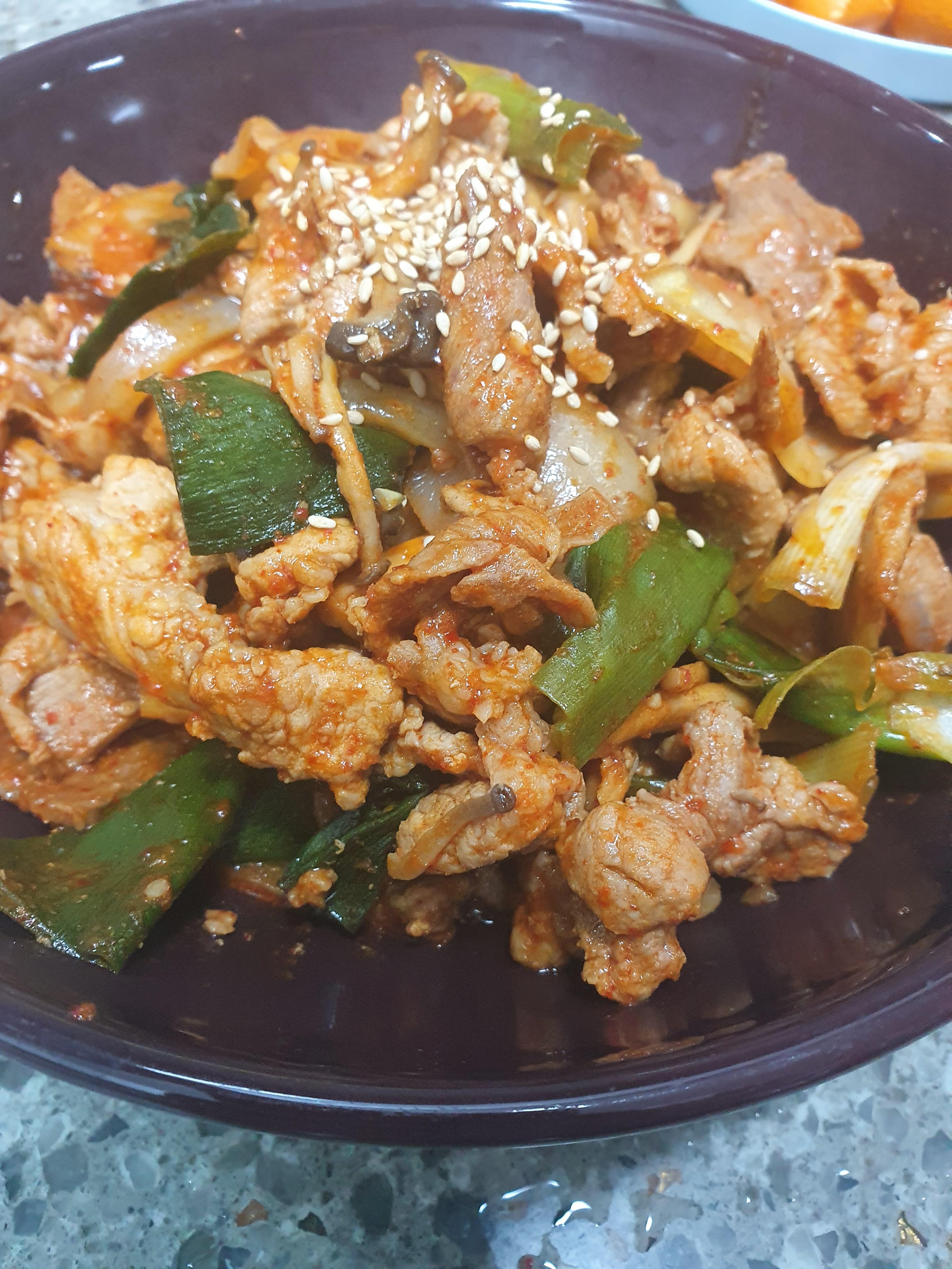  가족을 위한 아빠의 제육볶음 만들기 방법 공유 (난이도 하)