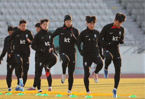 한국 싱가포르전 대비하는 축구대표팀