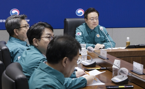  정부, 의사 집단행동에 신속한 사법처리 결정