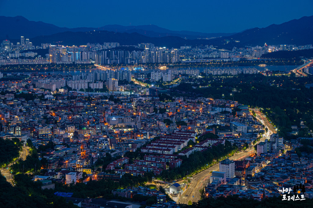 서울 남산타워 야경