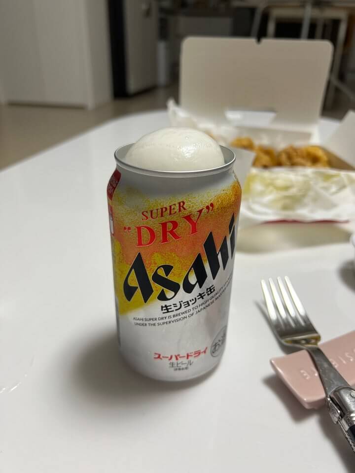 봉긋한-맥주의-거품