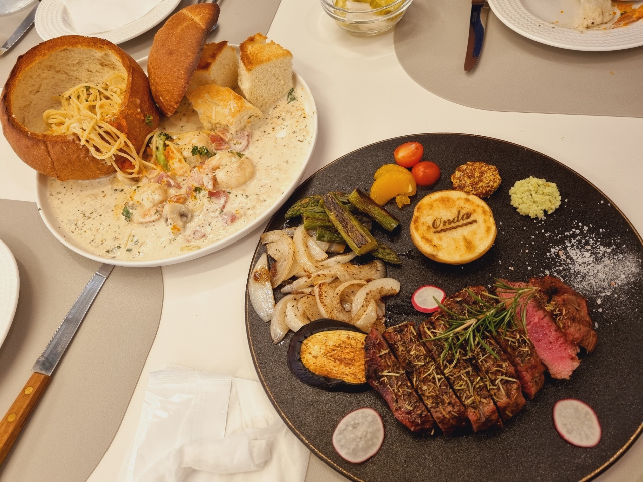  빼빼로데이 데이트코스 추천! 합정동 신상 스테이크&파스타 맛집, 온다(평택 데이트, 평택 소개팅 장소 추천)