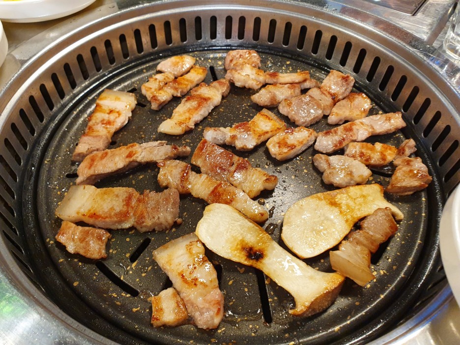  먹쇠정육식당 가성비 고깃집! 맛과 가격을 제대로 즐기고 간다!