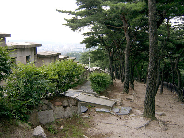 북악산(Bukaksan) 성곽탐방길