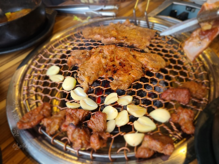  신현리 오포 돼지갈비 맛집 < 갈비명장 > 내돈내산 방문기