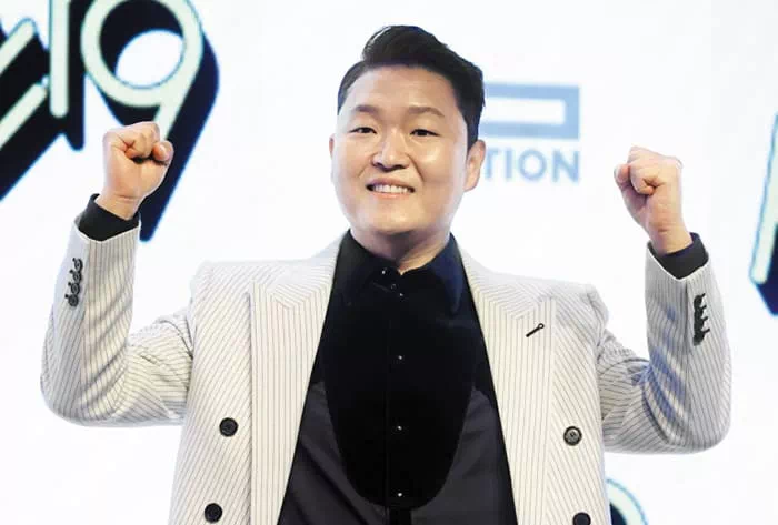 싸이, 과태료 체납으로 고급 빌라 압류