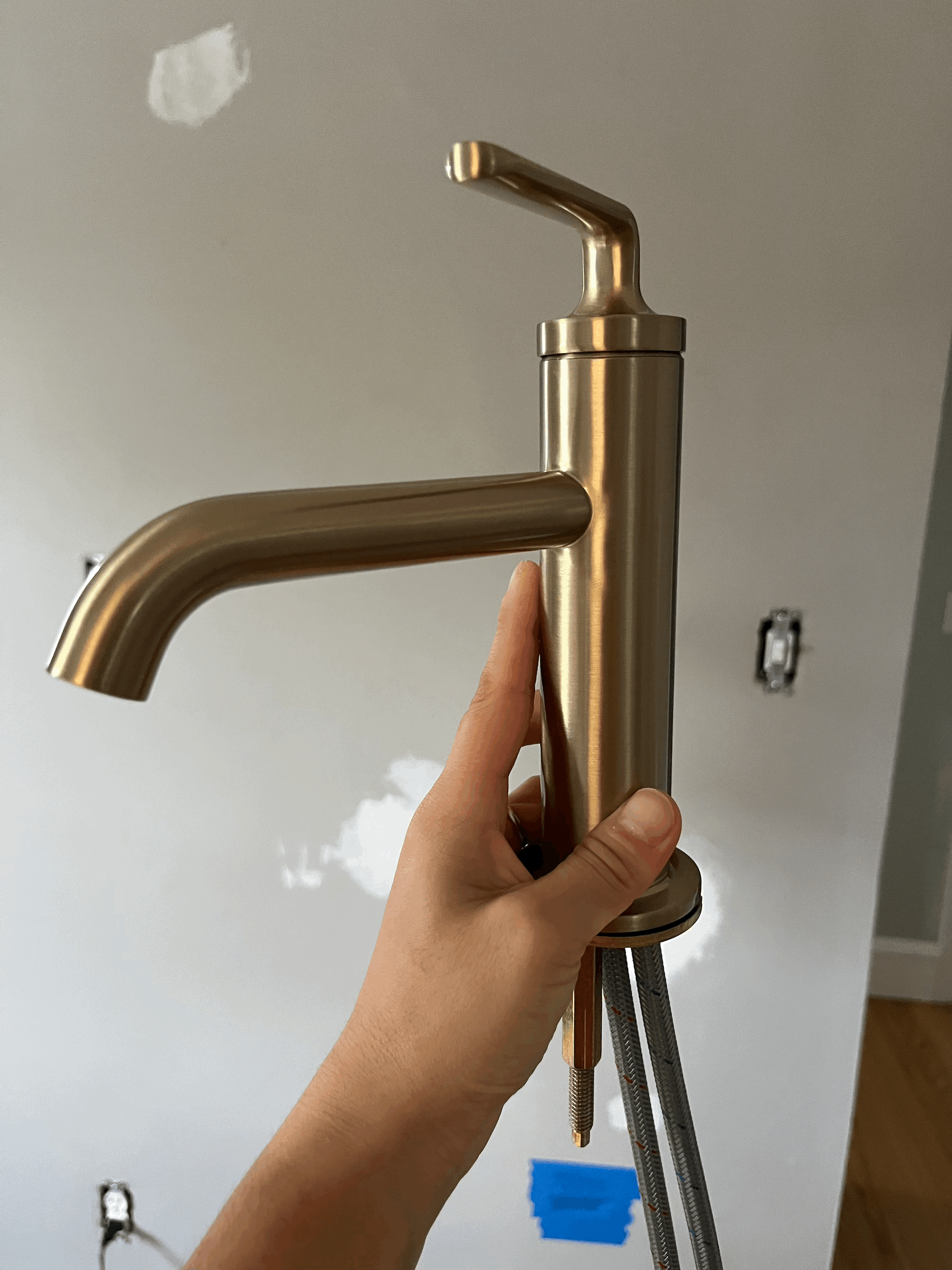 bathroom-sink-faucet