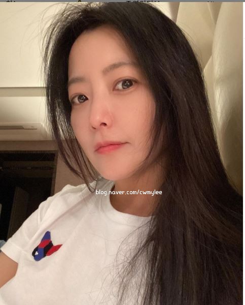 드라마 내일의 줄거리 배우 로운키 인스타 김희선 집의 위치 남편 박주영 나이 직업학력 프로필 혼혈 62