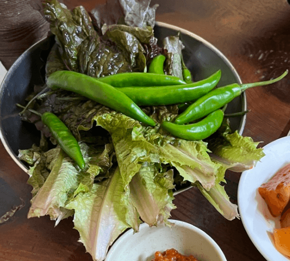 간판 없는 김치찌개