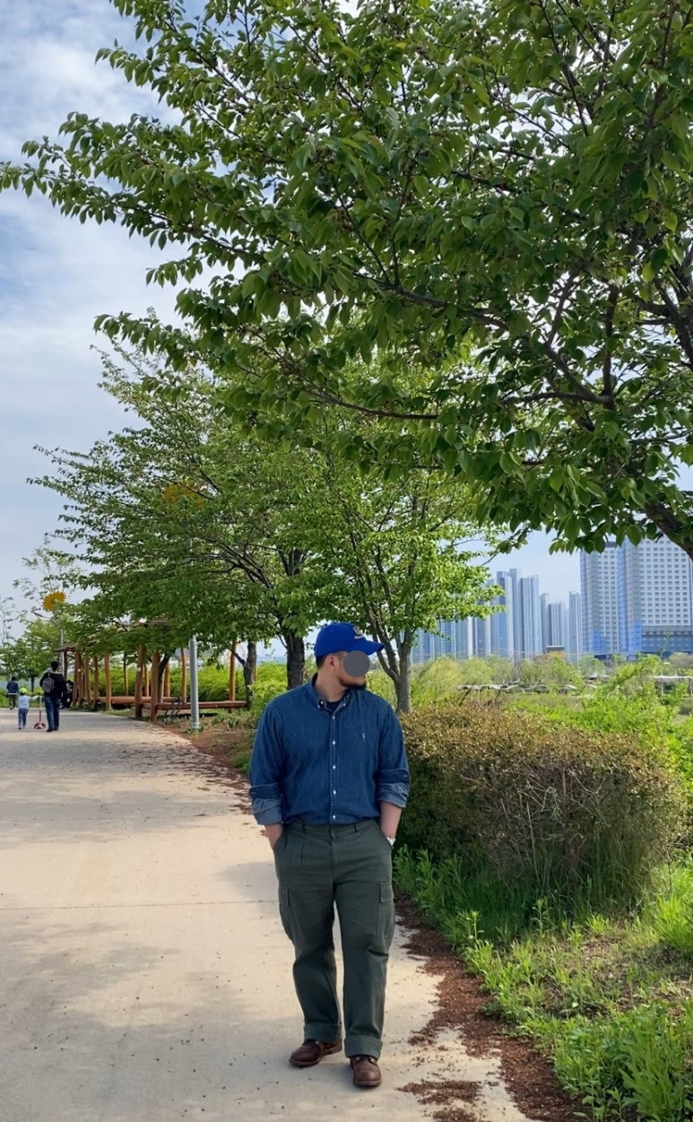 데일리룩(2025. 5. 2.)오픈 에티튜드 볼캡, 폴로랄프로렌 코튼 샴브레이 청자켓, 무신사 무신사스탠다드 브리티쉬 아미 카고 팬츠, 레드윙 아이언레인저 앰버하니스, 카시오 실버