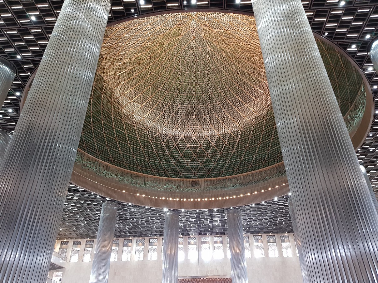 인도네시아 자카르타 무슬림 사원 Istiqlal Mosque - 주예배당 돔