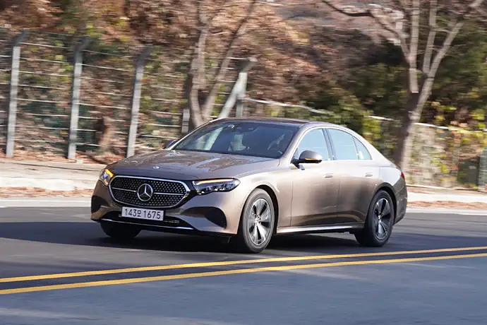 E200 아방가르드