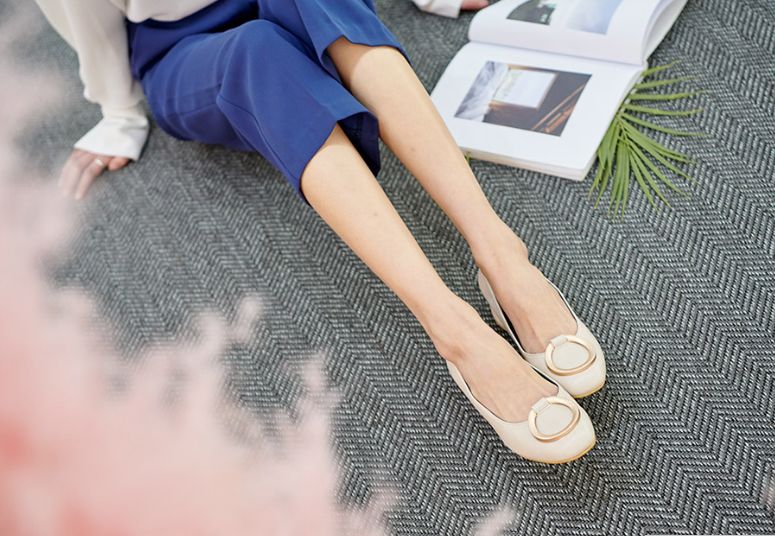  오링 포인트 4.5cm 펌프스 하이힐 정장구두