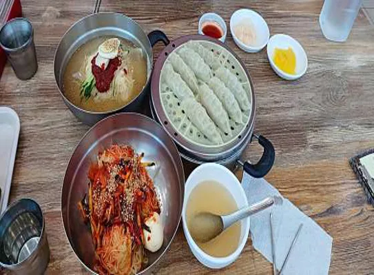 삼산밀면전문점