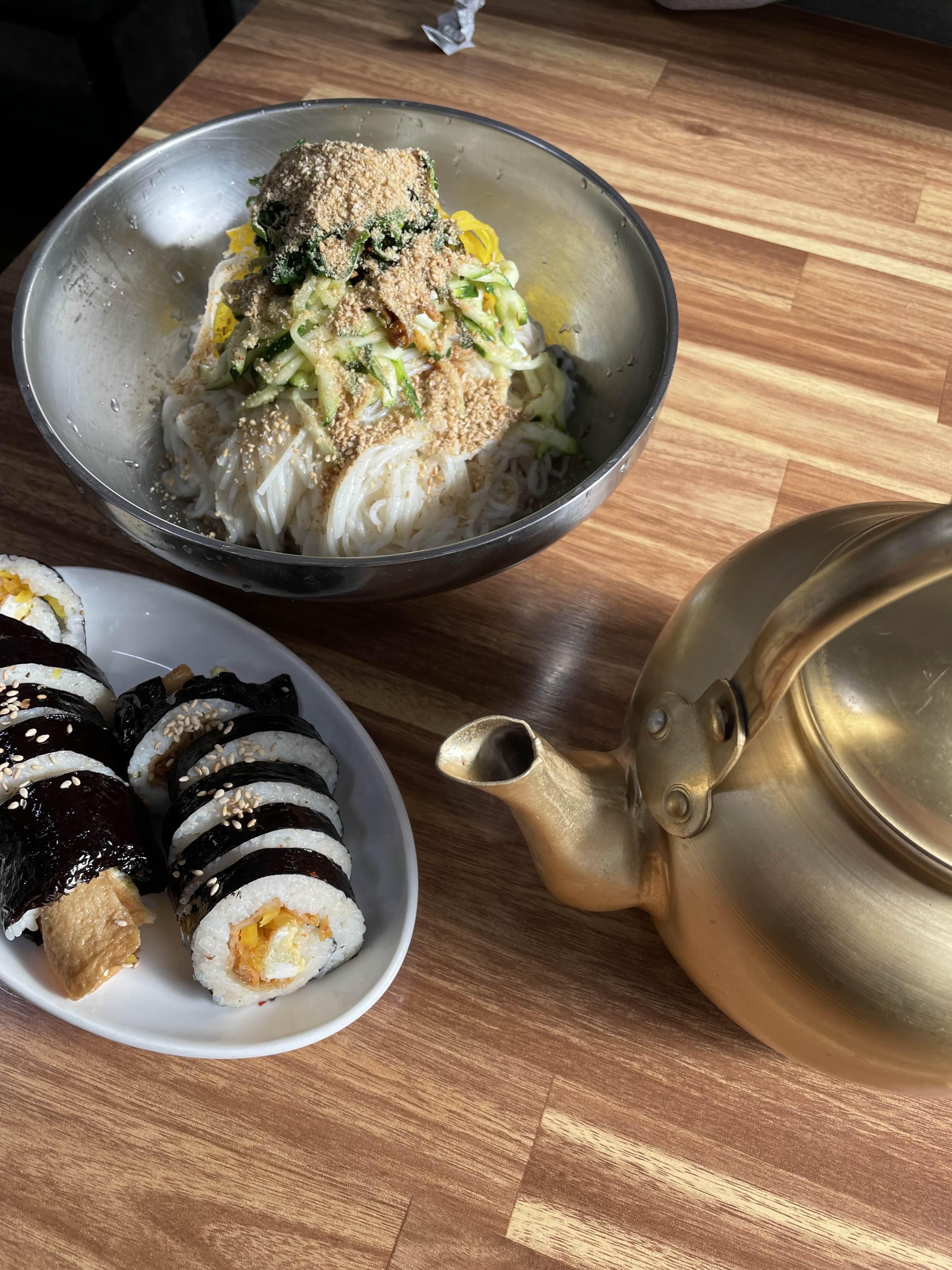 부산 동래구 안락동 숨은 국수맛집 "다락국수"