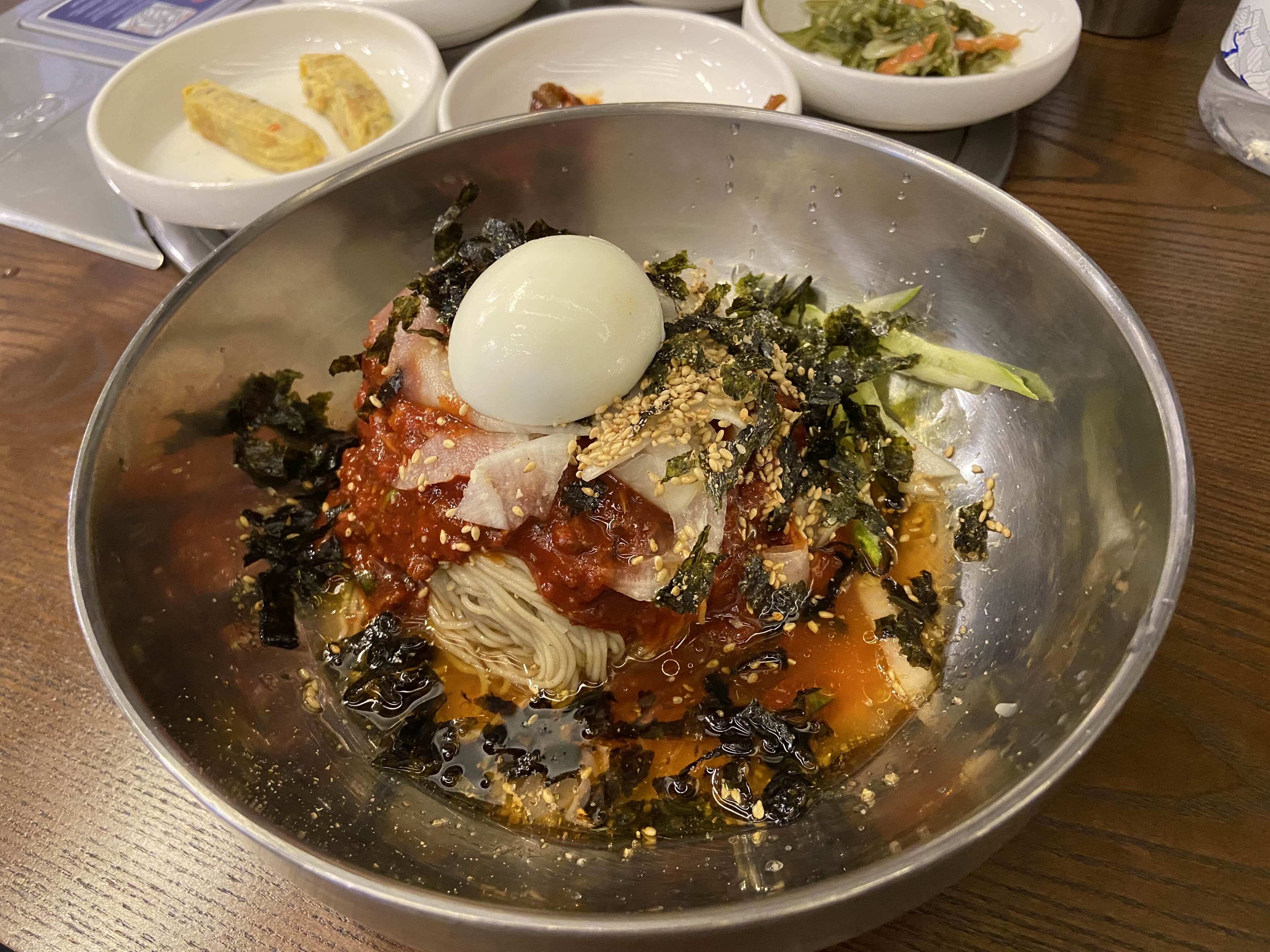  연남동 순메밀100% 막국수맛집 논골집