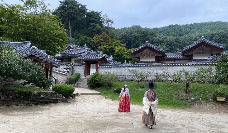 대여전문 인우 안동| 무대의상 전통한복 소품 5