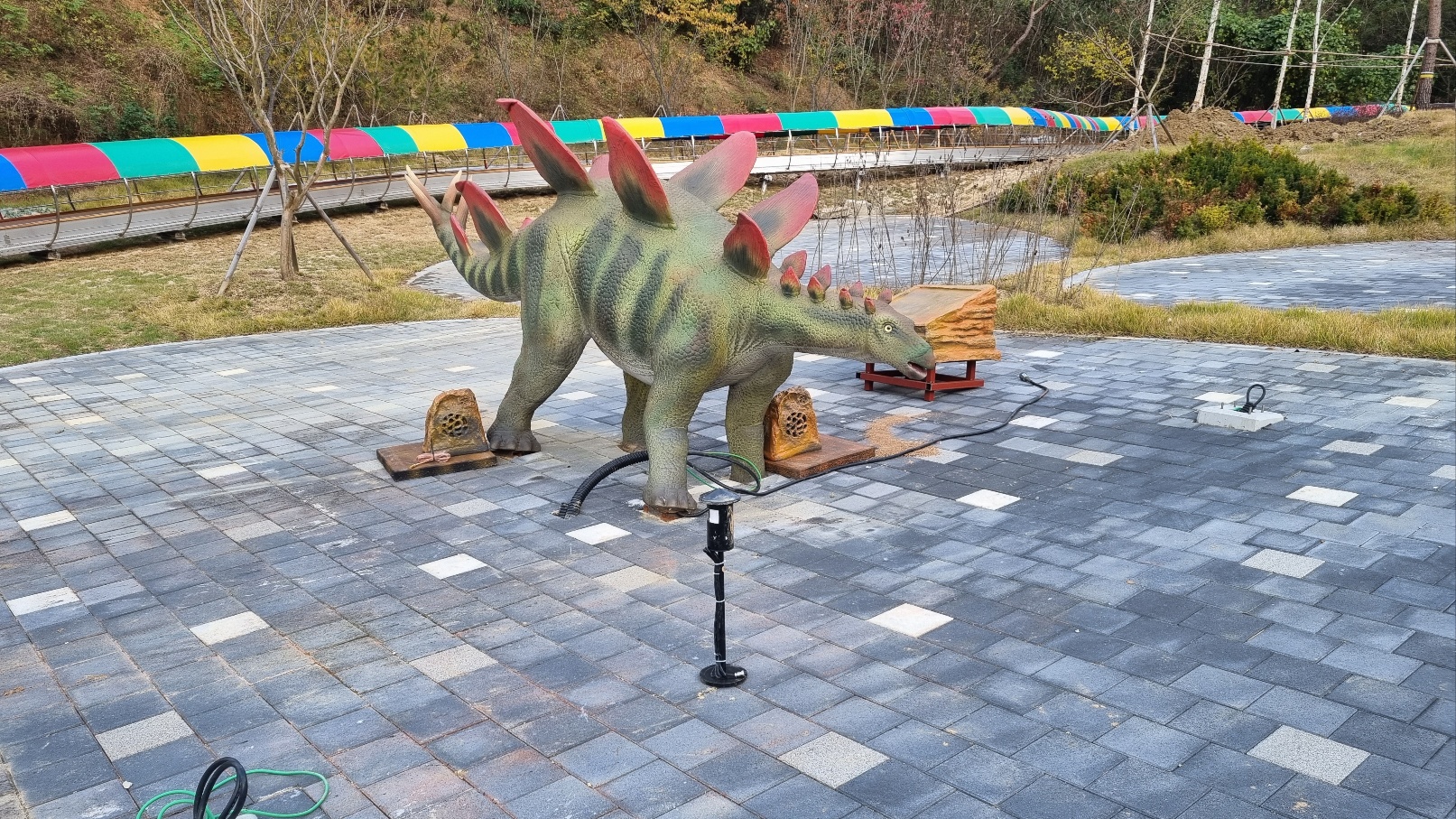  공룡조형물 제작후기 및 현장 설치 사진에 대한 내용 공유.