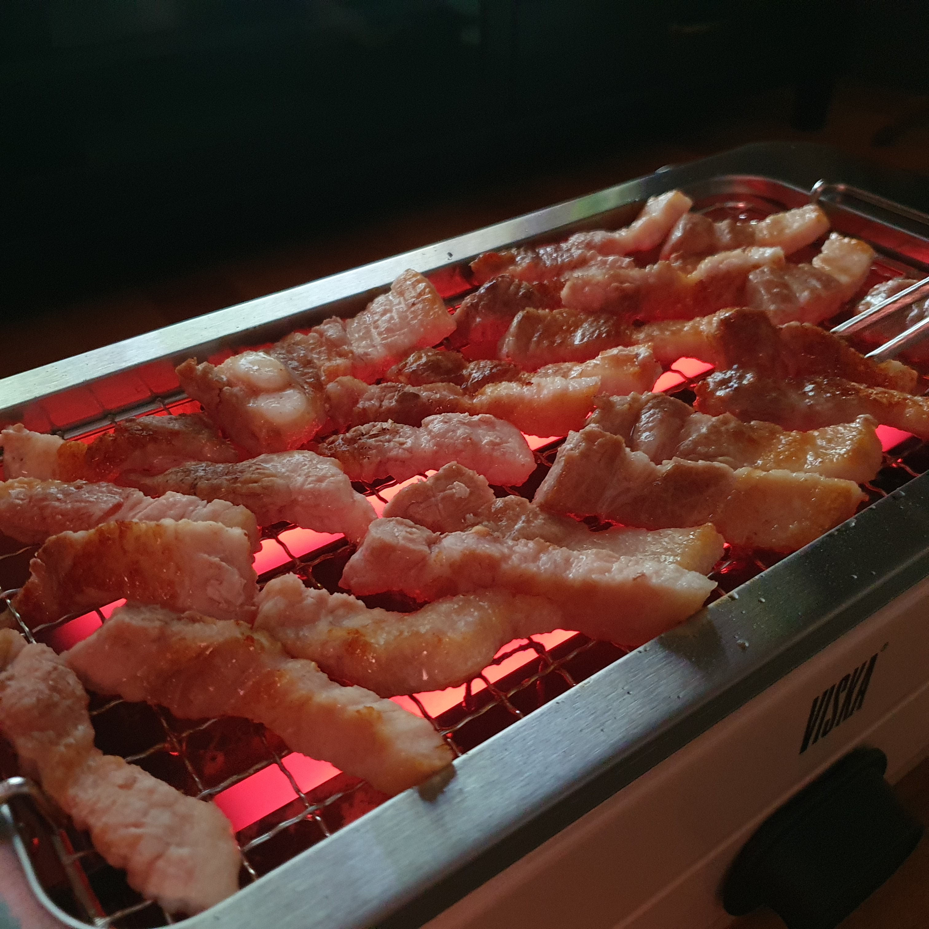  집에서도 캠핑 온 것처럼 즐길 수 있는 비스카(VISKA) 멀티 그릴