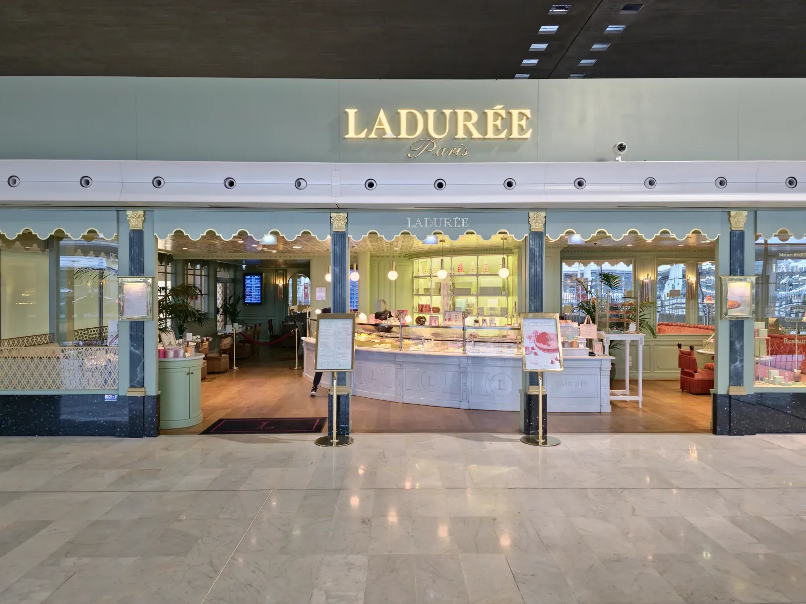 LADUREE 가게 모습