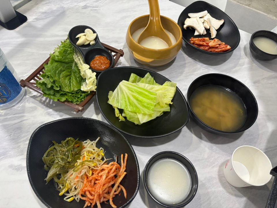 제육볶음 쌈밥
