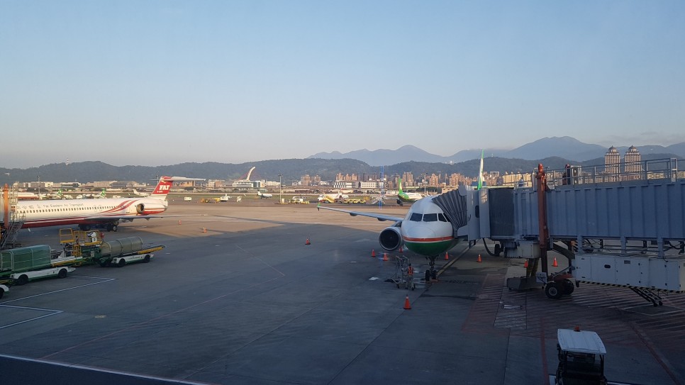  대만 송산공항 - 김포공항 에바항공 A321 BR156편 탑승기